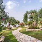 Krouzeri Beach Apartments