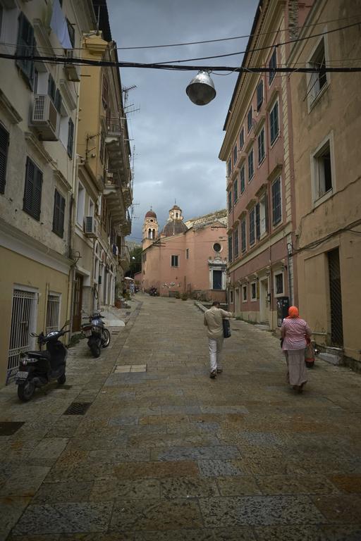 Krouzeri *