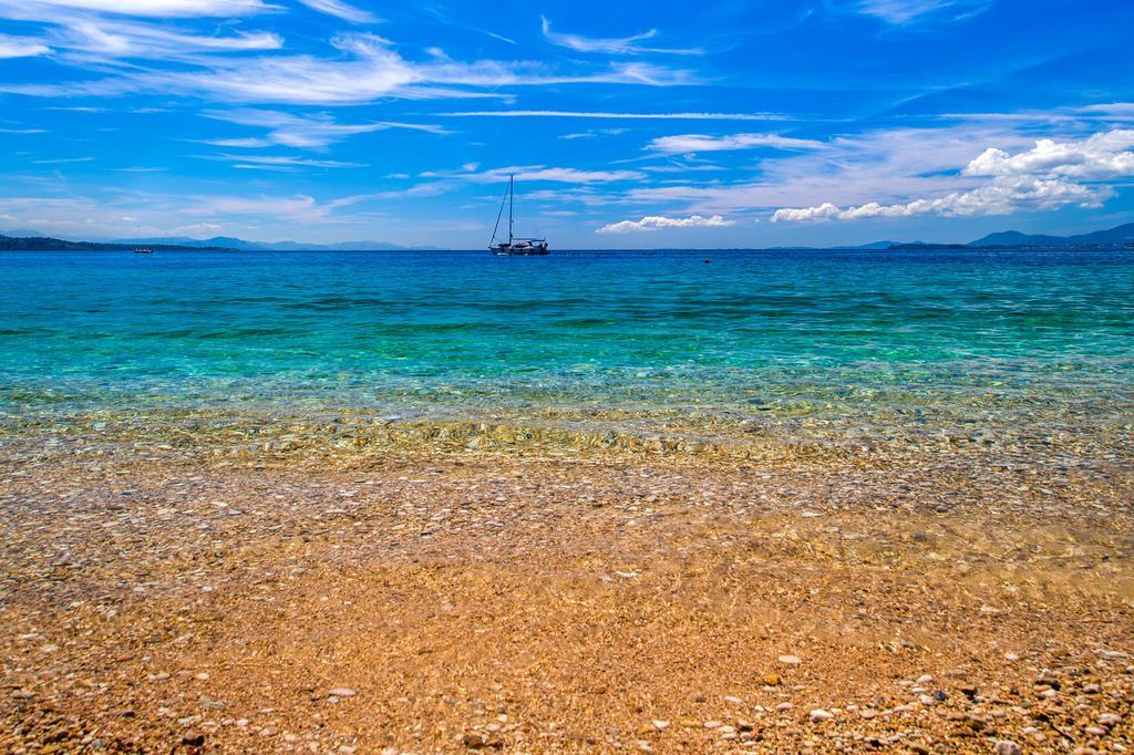 Krouzeri Aparthotel Nisaki (Corfu)