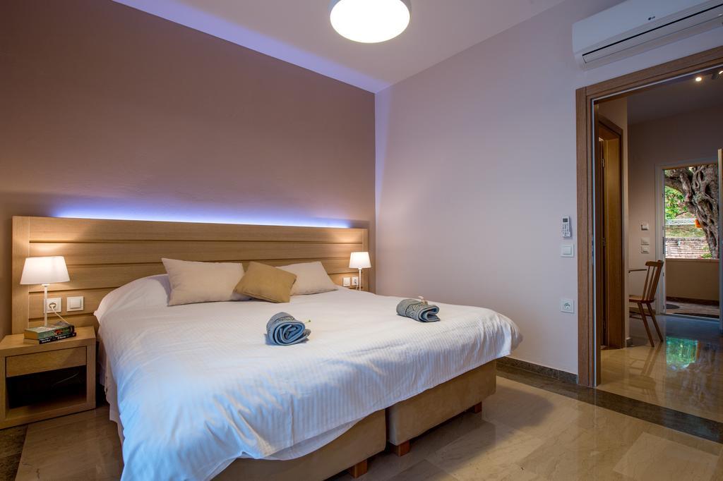 Krouzeri Aparthotel *