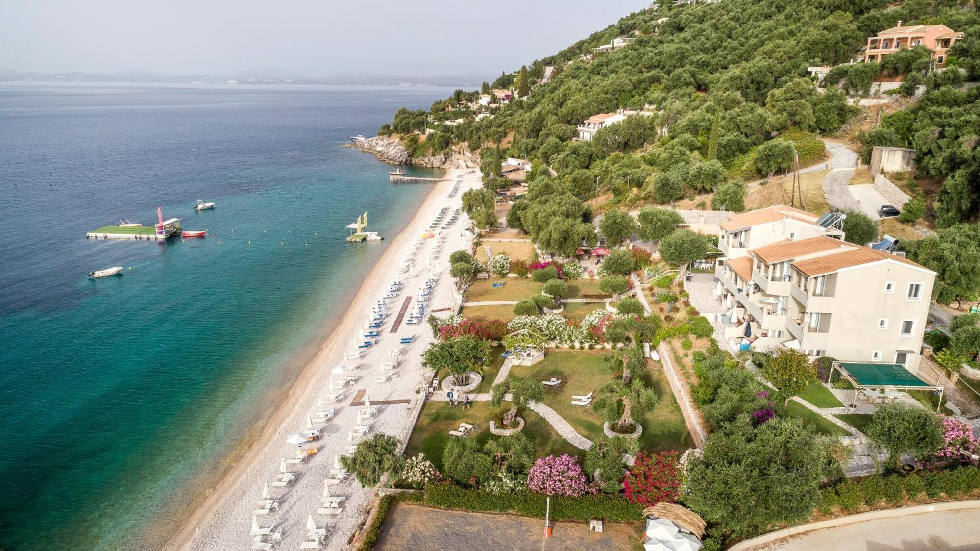 Krouzeri Aparthotel Nisaki (Corfu)