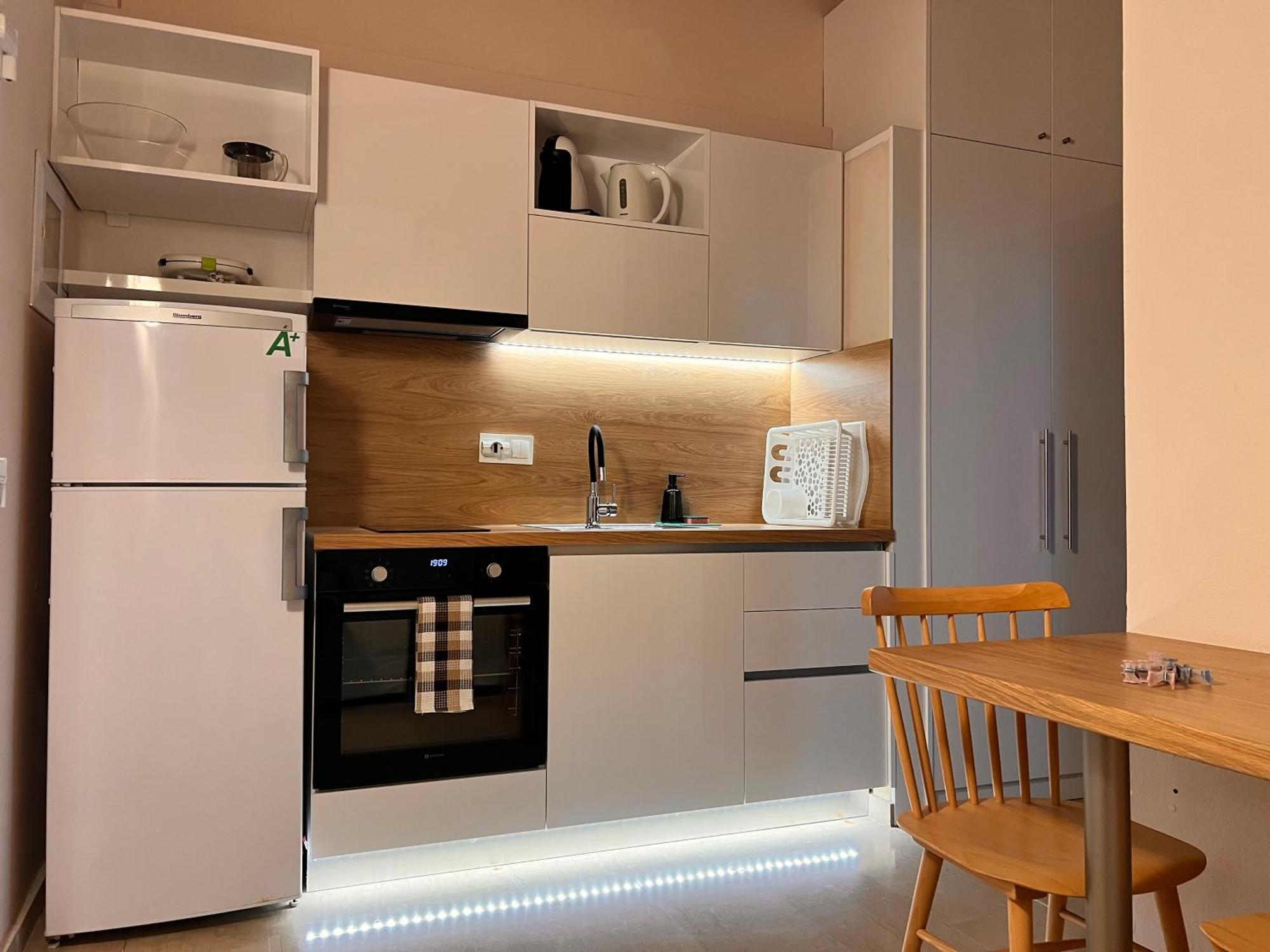 Krouzeri Aparthotel Nisaki (Corfu)